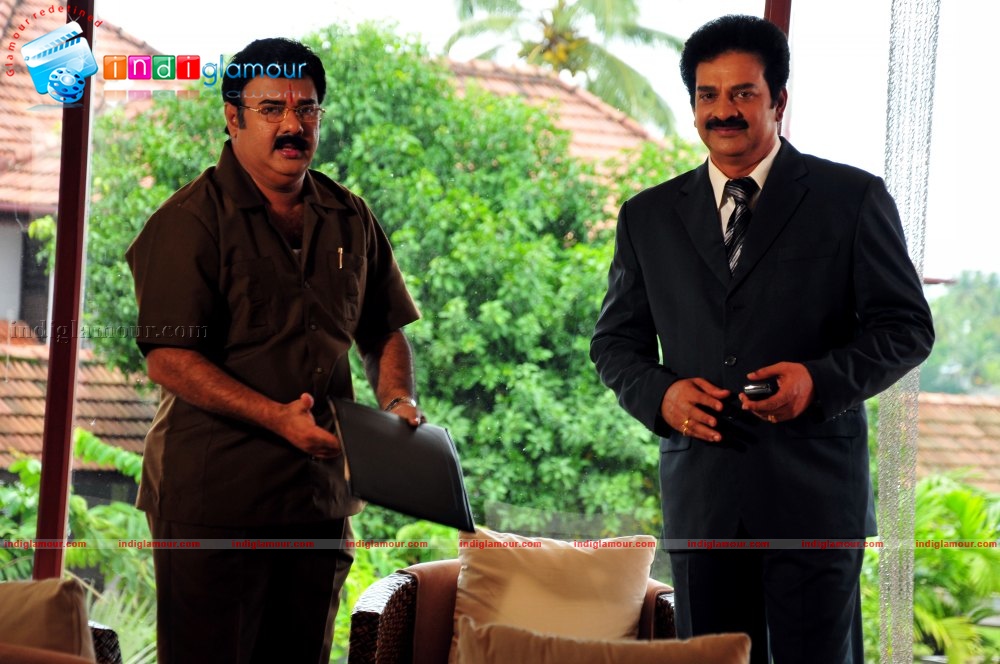 Gulumal Movie hd photo